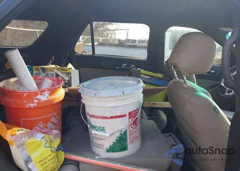 2015 Ford Explorer z USA, uszkodzony, nr VIN 1FM5K7B87FGC04351